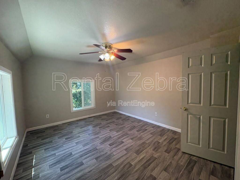 353 W 22nd St - Photo 5 of 10