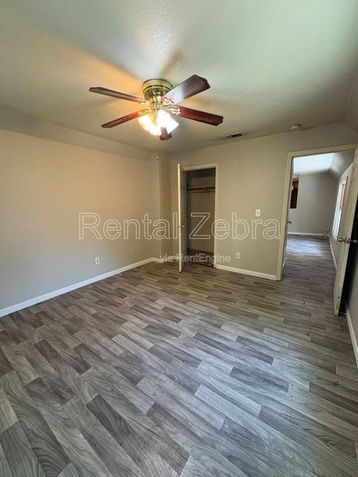 353 W 22nd St - Photo 6 of 10