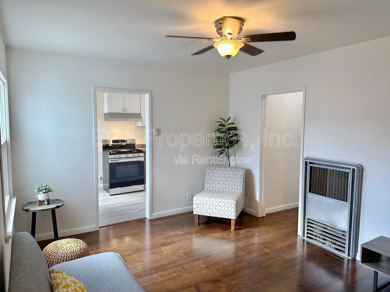 5122 Lemon Grove Ave - Photo 3 of 14