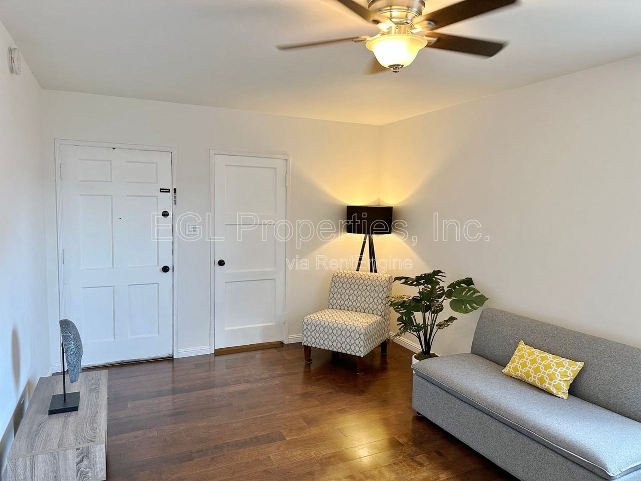 5122 Lemon Grove Ave - Photo 4 of 14