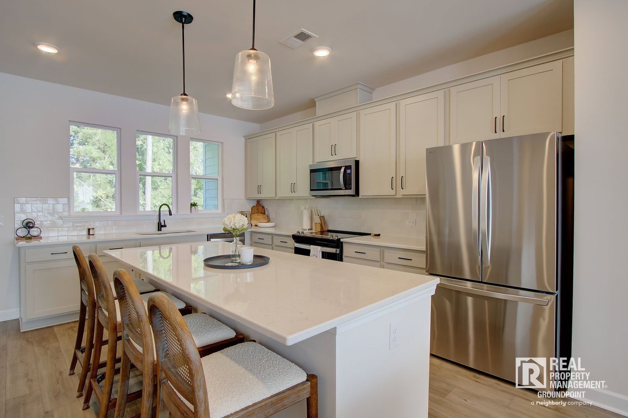 5208 New Palm Ct - Photo 3 of 33