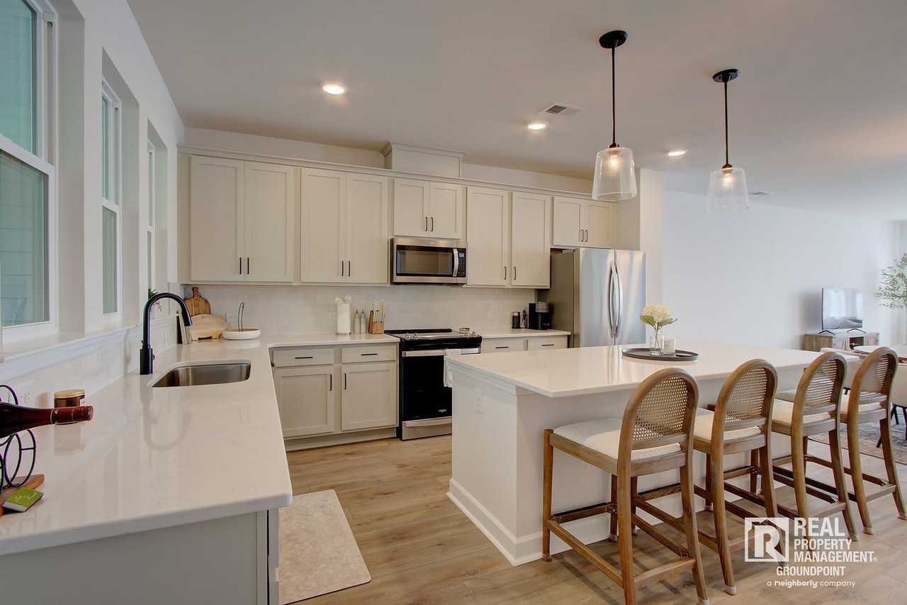 5208 New Palm Ct - Photo 5 of 33
