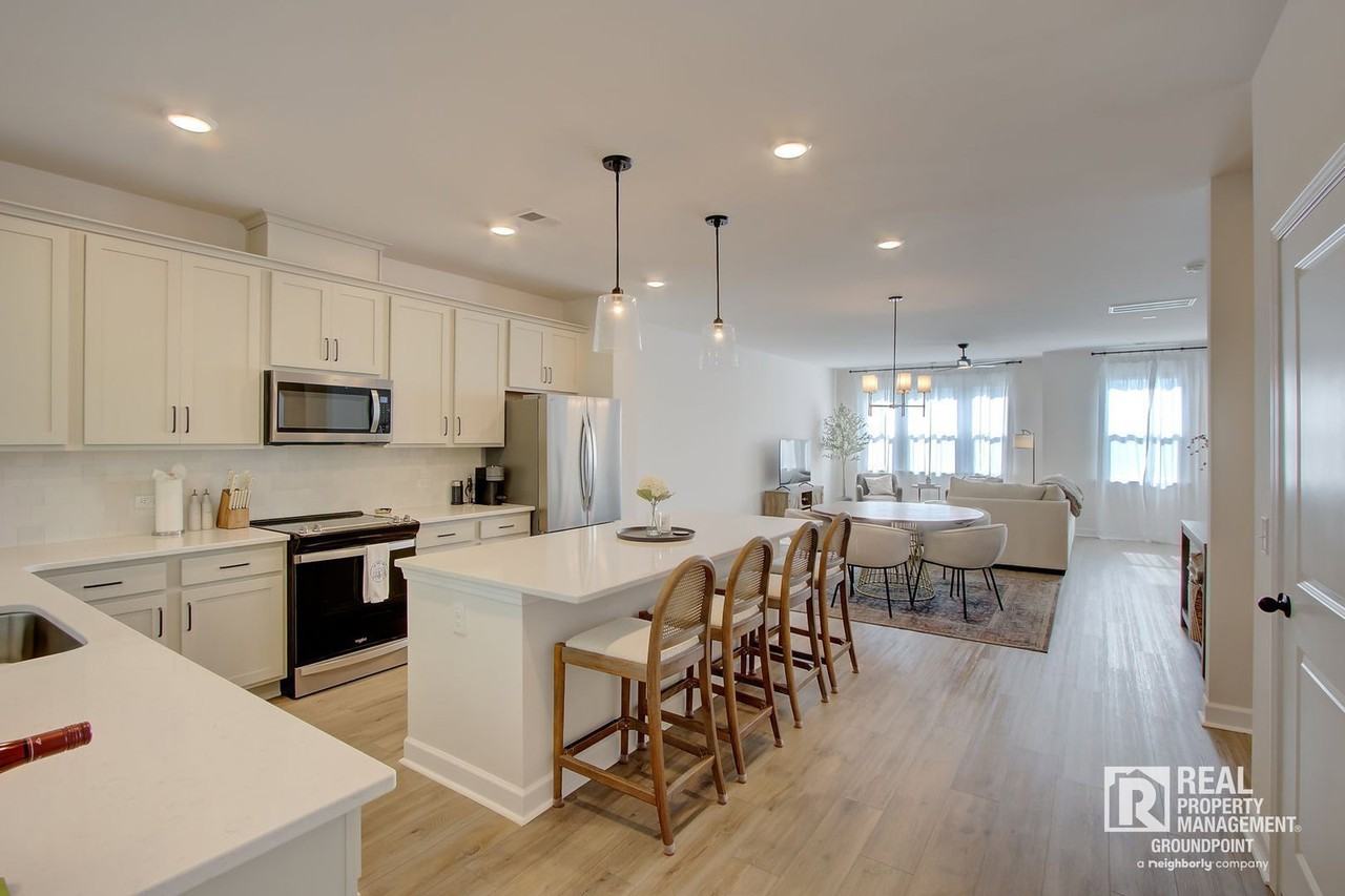 5208 New Palm Ct - Photo 6 of 33