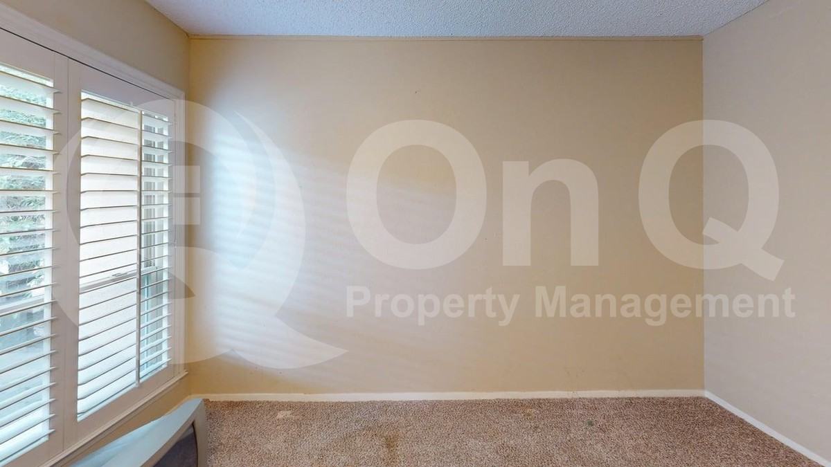 5809 Chimney Wood Cir - Photo 7 of 13