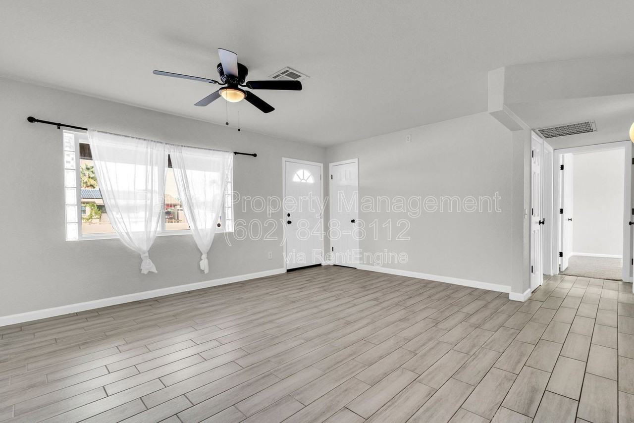 449 E Harmony Ave - Photo 6 of 37