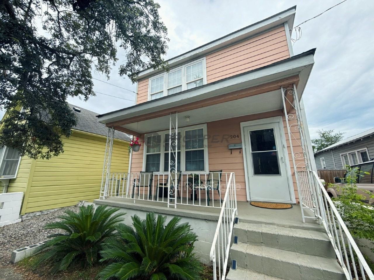 204 Fishburne St - Photo 2 of 26