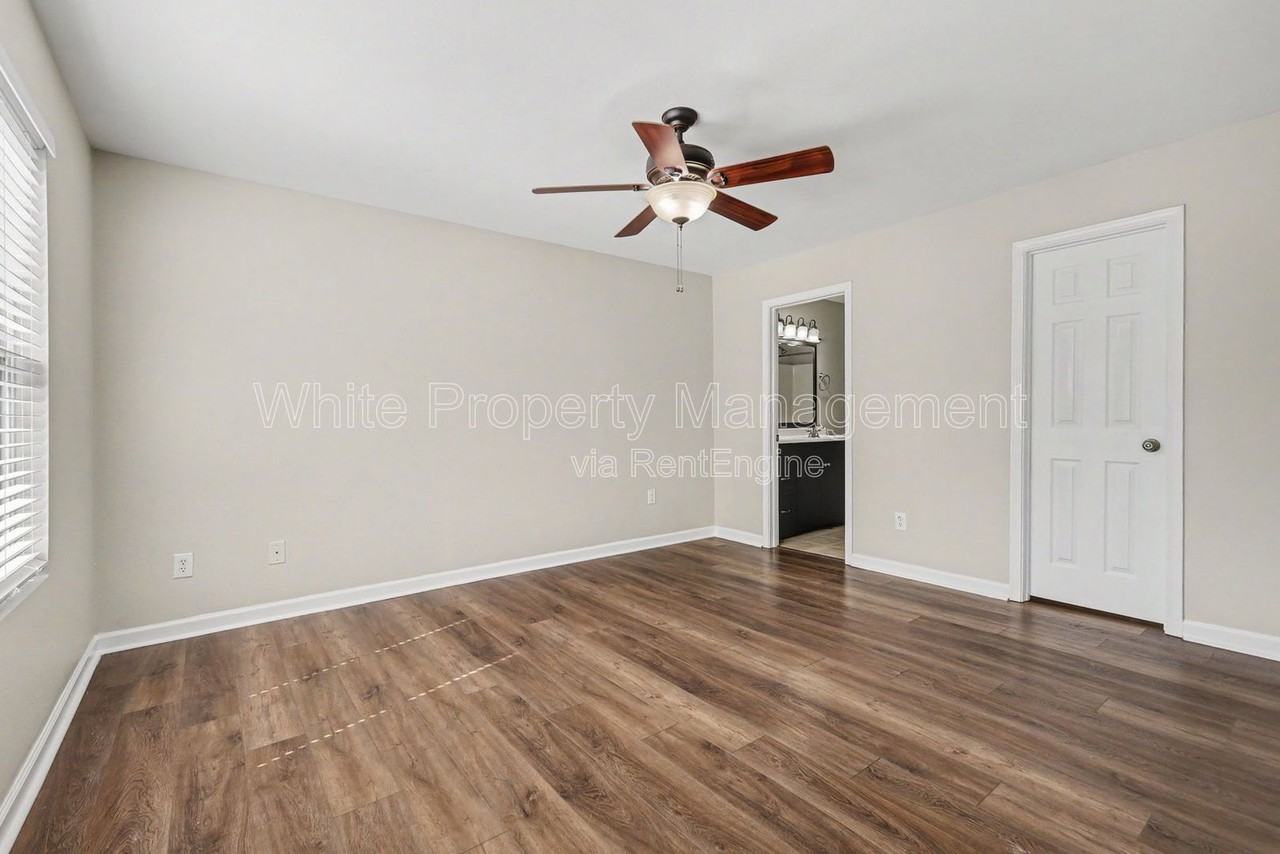1820 Meadow Crossing Dr - Photo 7 of 32