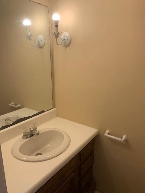 134 Oakmont Dr #12 - Photo 5 of 15