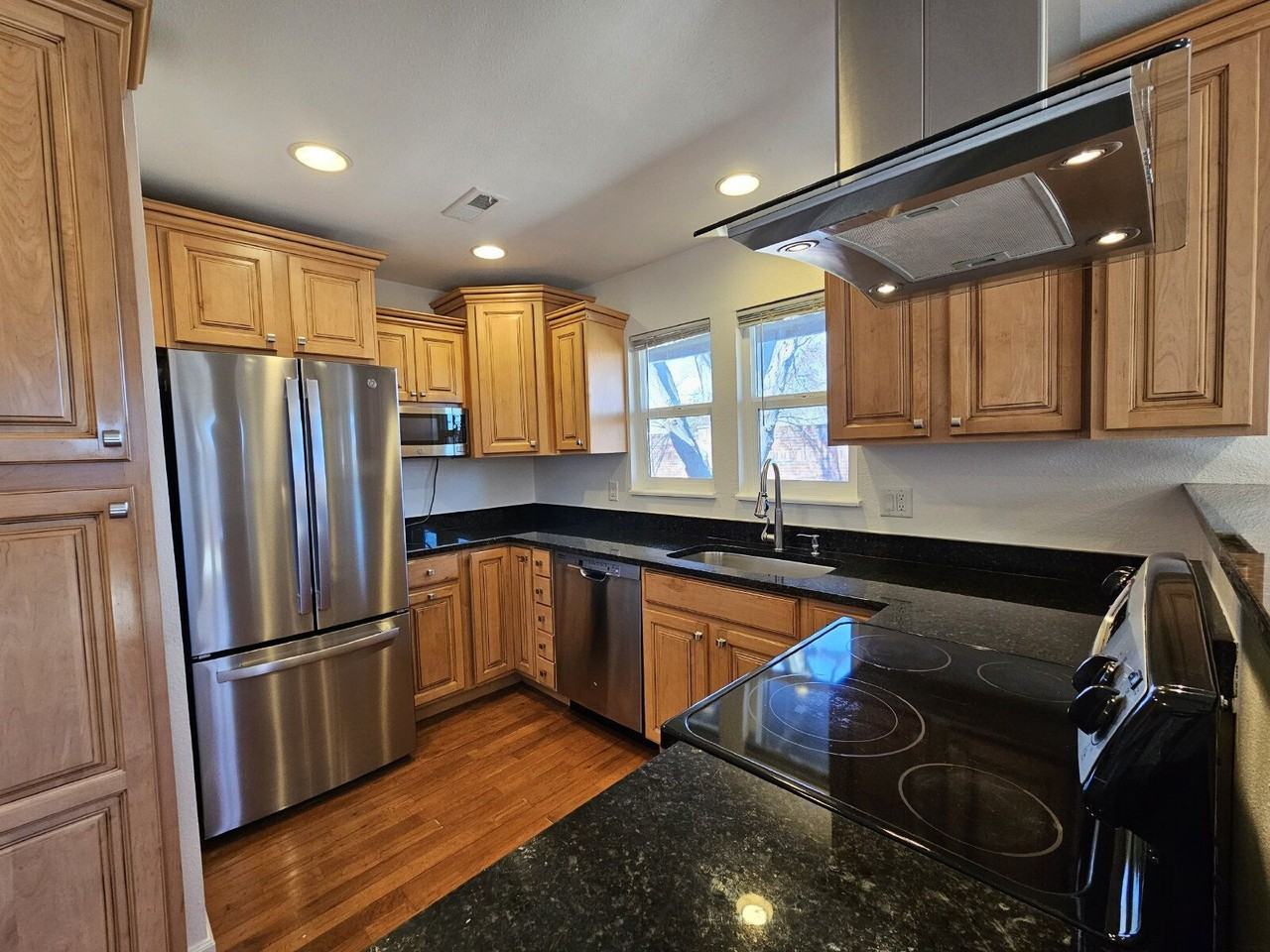 5926 S Willow Way - Photo 2 of 17