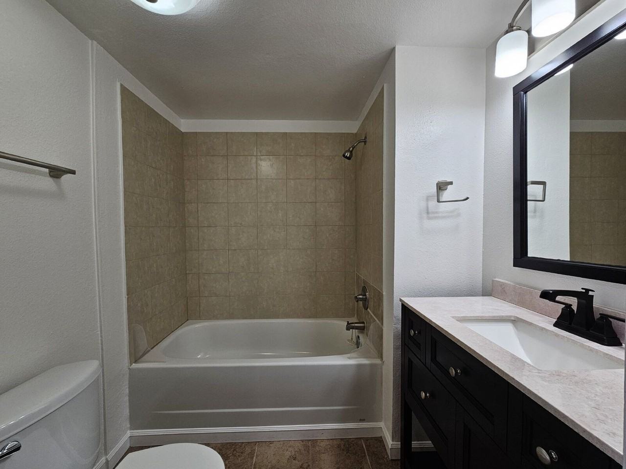 5926 S Willow Way - Photo 7 of 17