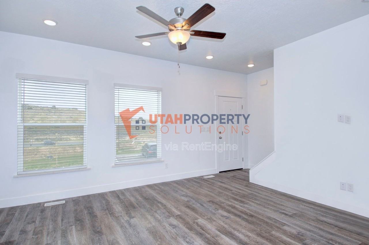 2737 E Iron Bark Aly - Photo 4 of 29