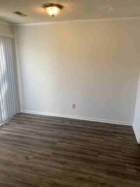 202 Kristin Dr #B - Photo 5 of 20