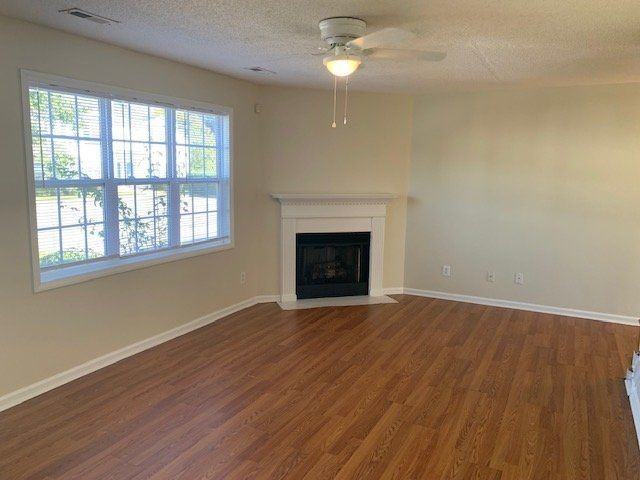 3935 Sterling Pointe Dr - Photo 3 of 13