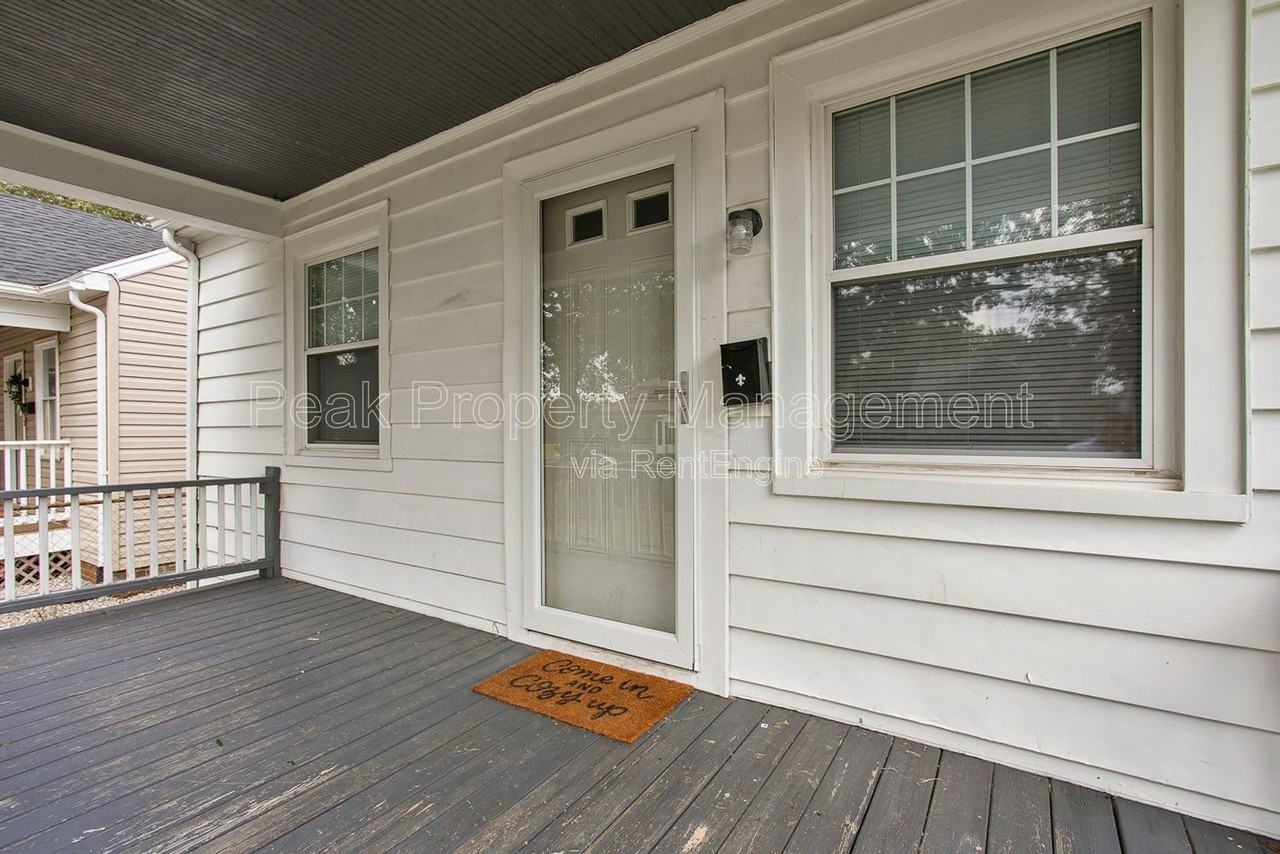 2304 Halifax Ave - Photo 5 of 23