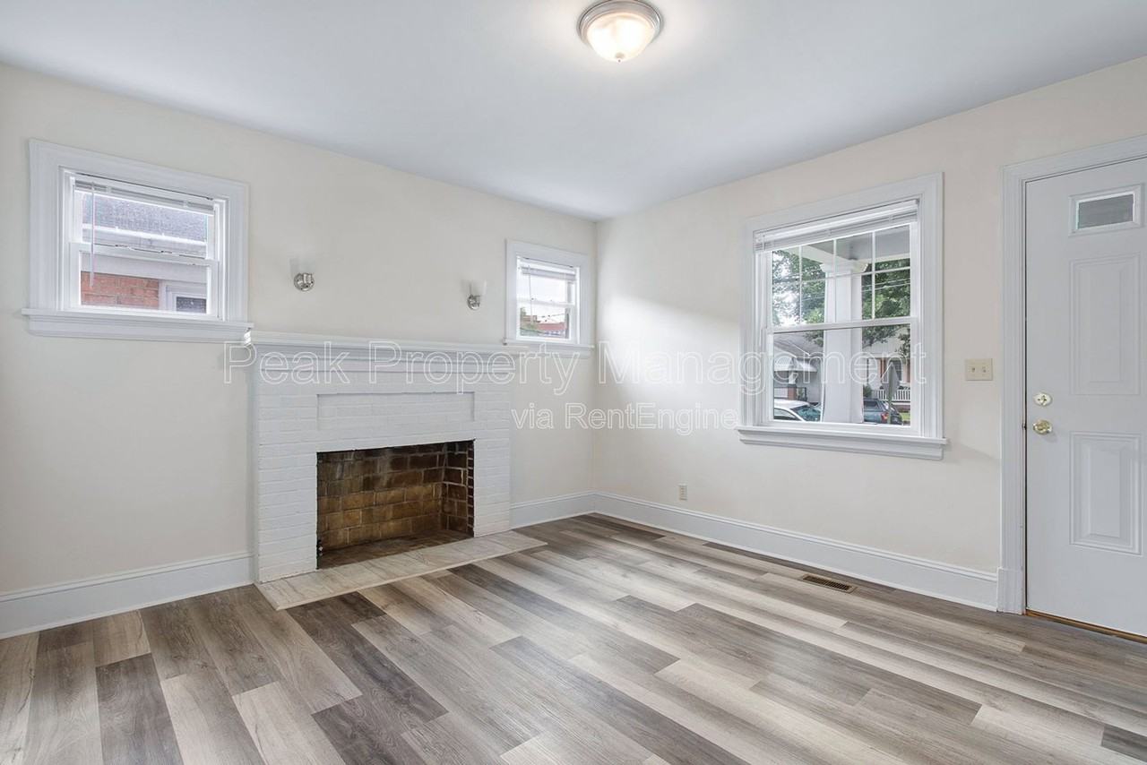 2304 Halifax Ave - Photo 7 of 23