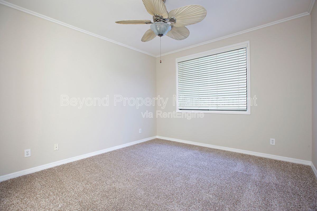 10722 Sabre Hill Dr #131 - Photo 6 of 18