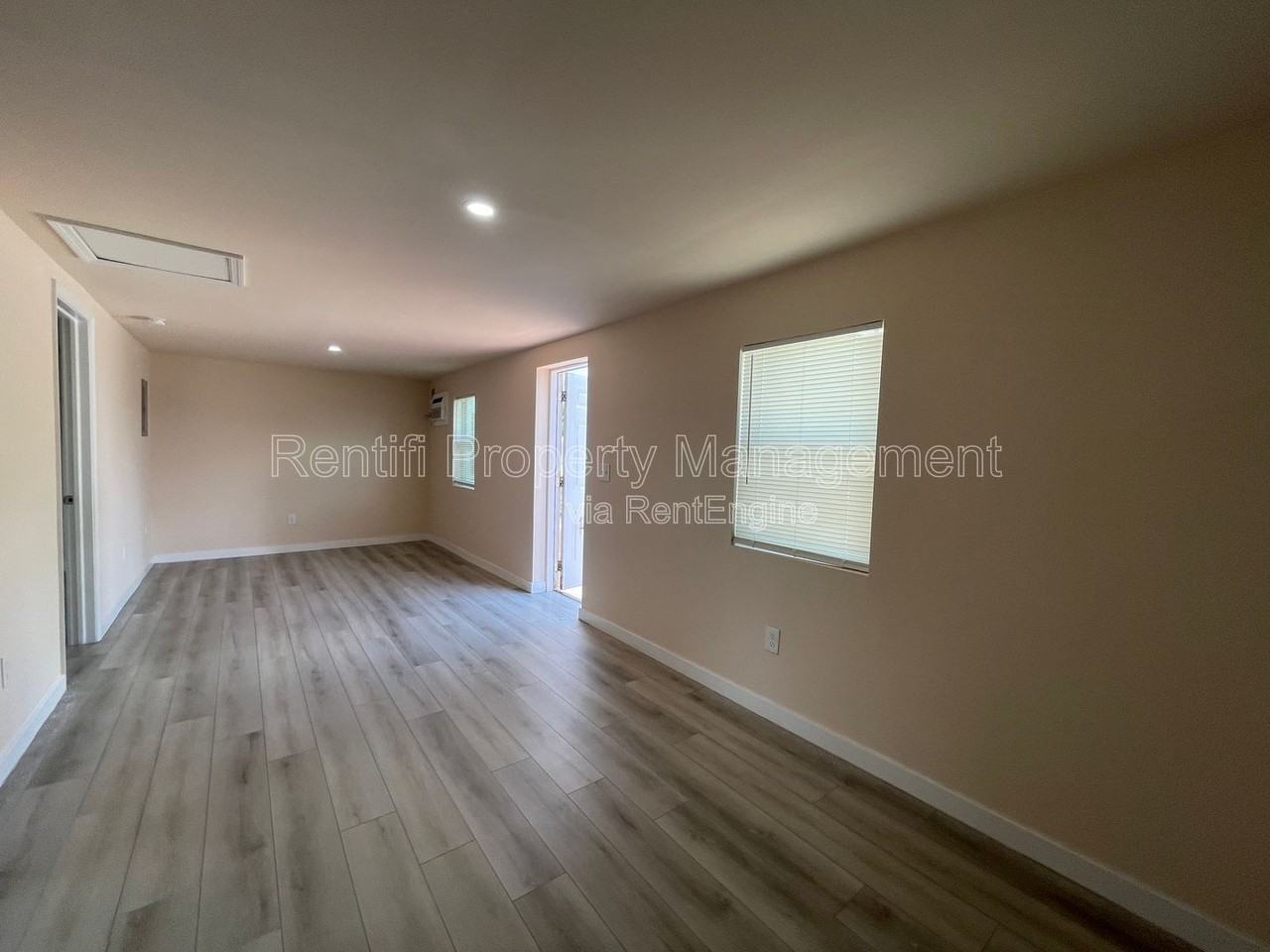 101 3rd St #2 - Photo 4 of 15