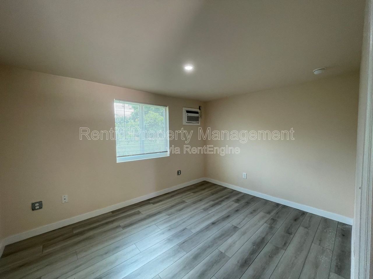 101 3rd St #2 - Photo 6 of 15