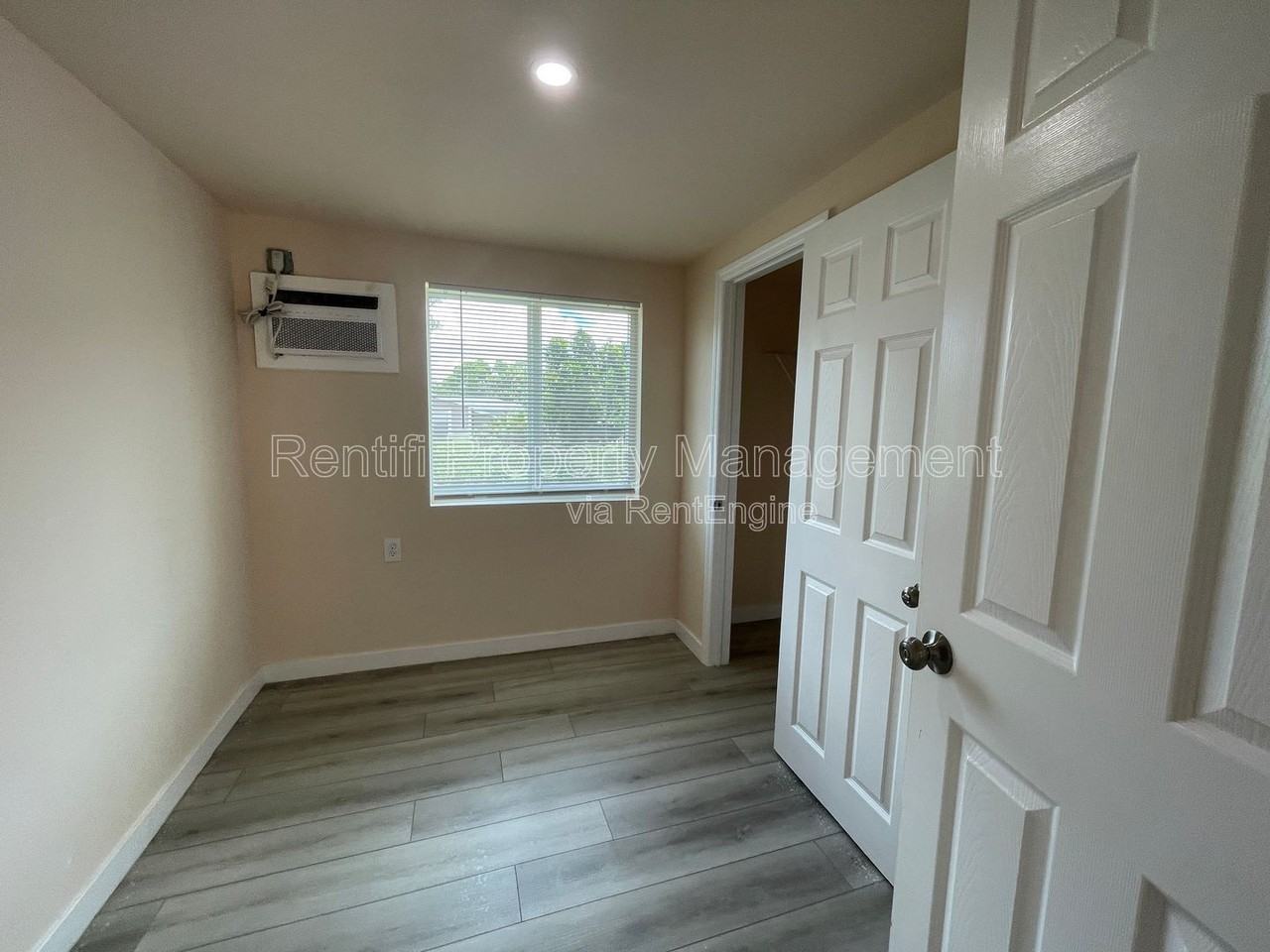 101 3rd St #2 - Photo 7 of 15