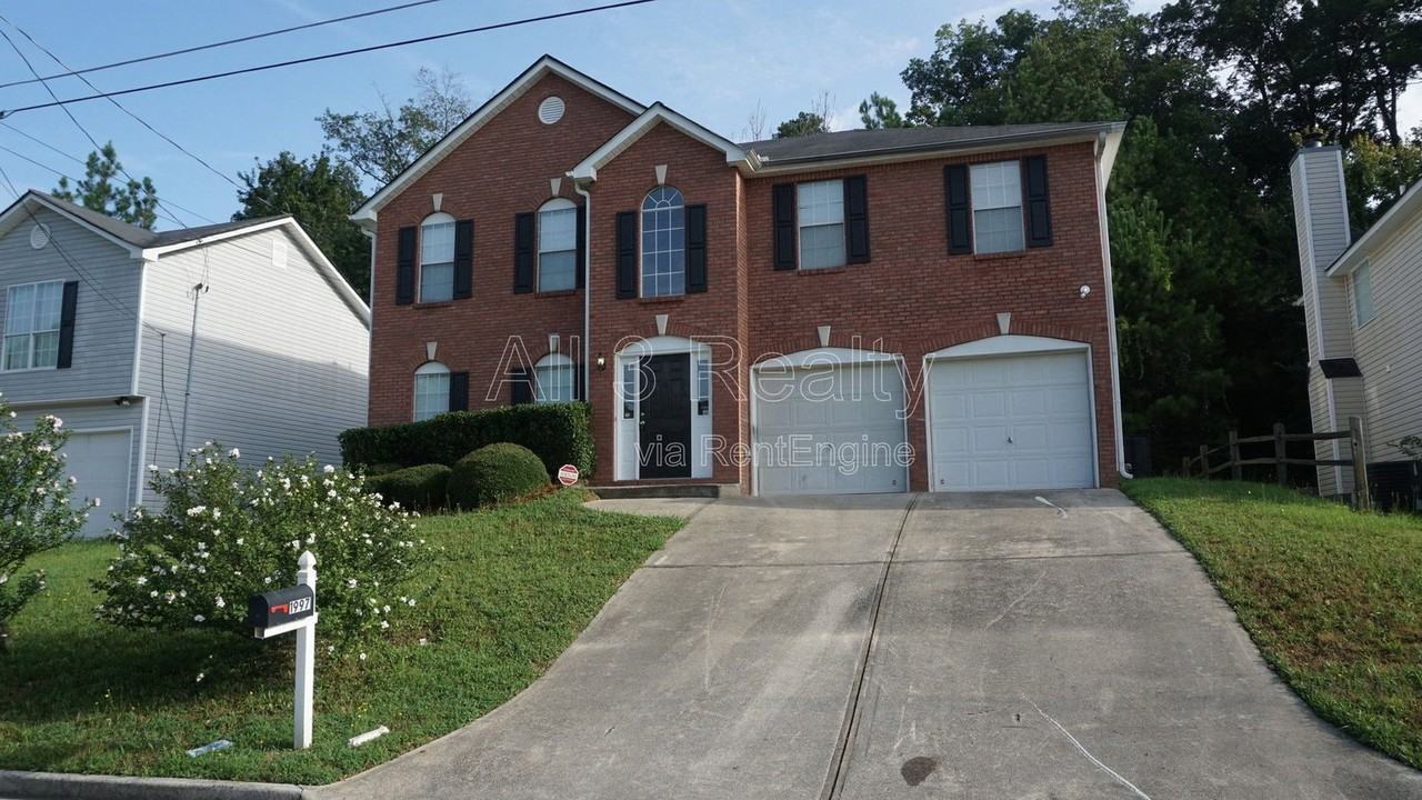 1997 Pittston Farm Rd - Photo 2 of 33