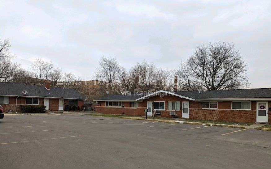 1016 Montie Rd