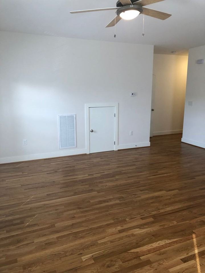 313 W 14th St #A - Photo 6 of 19