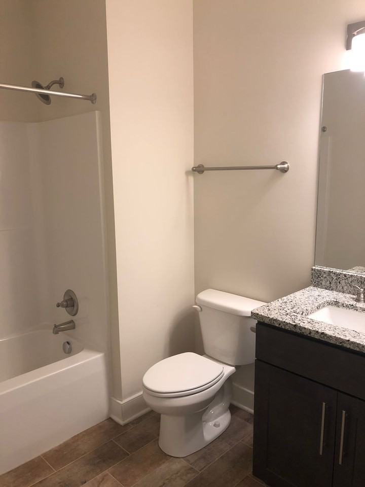 313 W 14th St #A - Photo 7 of 19