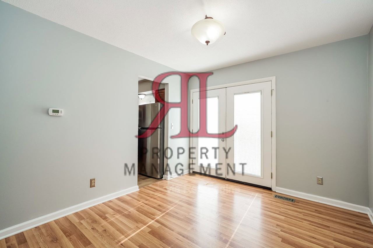 119 Stornoway Dr E - Photo 7 of 17