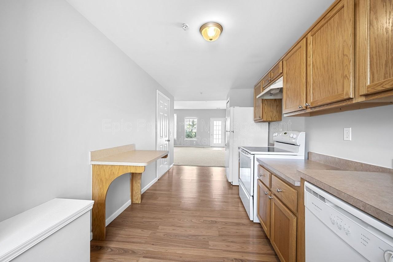14152 Webster Dr - Photo 3 of 10