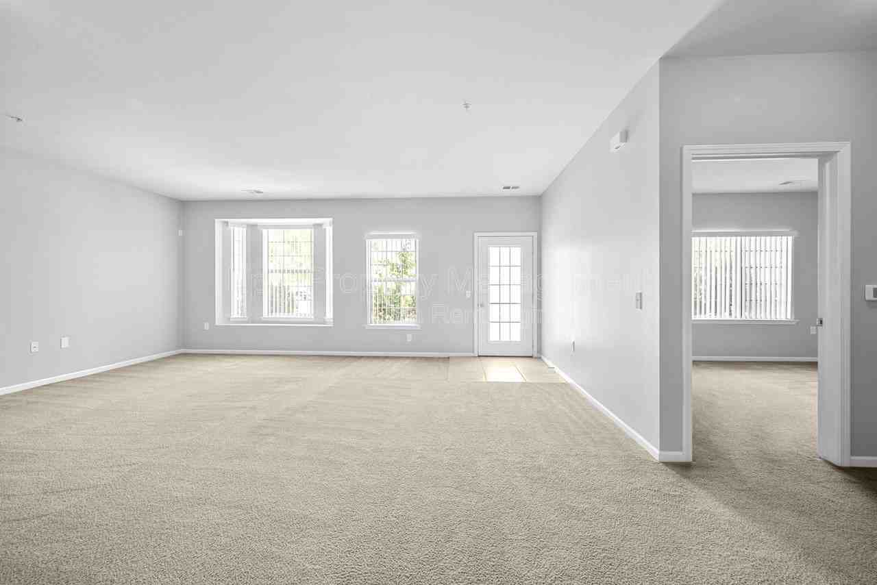 14152 Webster Dr - Photo 6 of 10