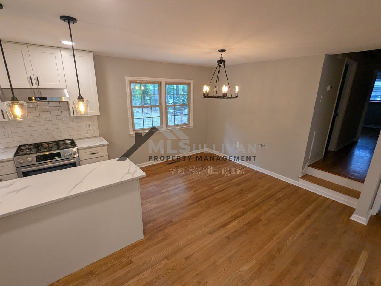 6226 Dello St - Photo 4 of 15