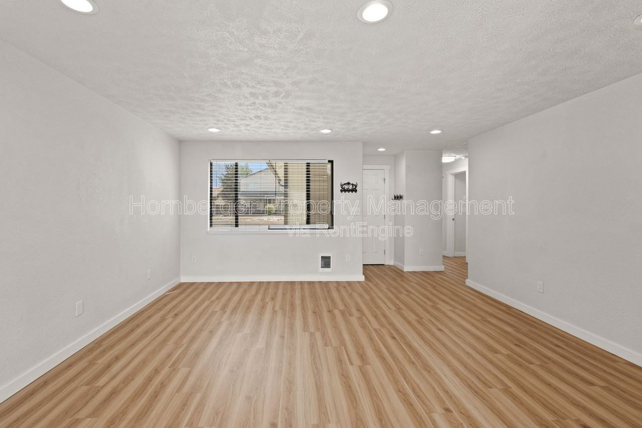 1609 E 1st Ave - Photo 7 of 24