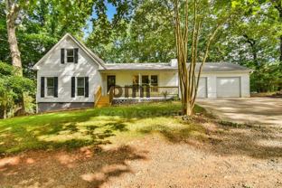 135 Beacon Hill Dr - Photo 1 of 1