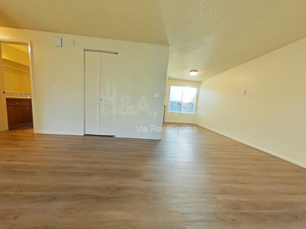416 Ermine St Se - Photo 3 of 13