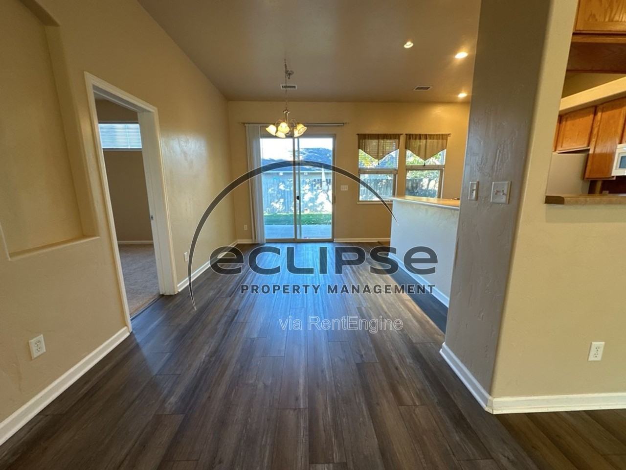 2508 Pierce Ave - Photo 4 of 20
