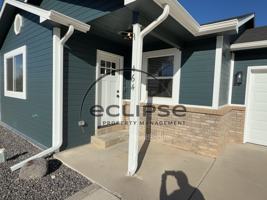 featured image of 464 Tara Dr