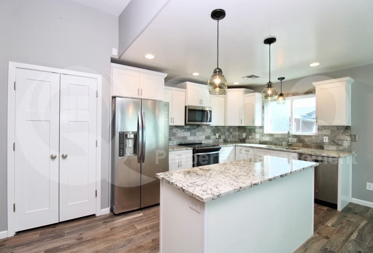 21009 S 194th St - Photo 5 of 20