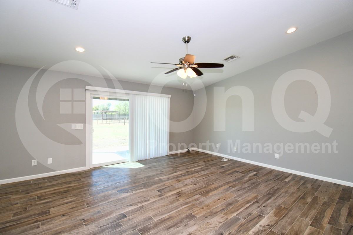 21009 S 194th St - Photo 7 of 20