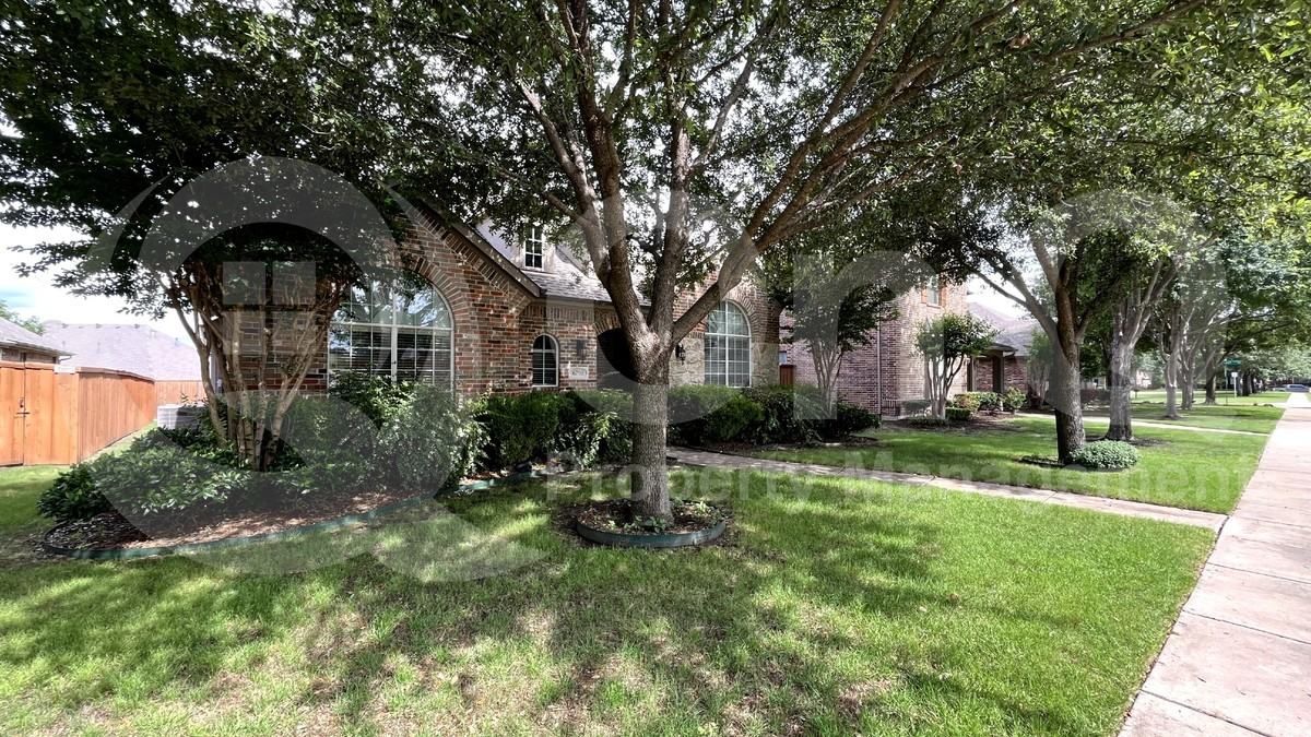 6798 Lee Meadow Dr - Photo 2 of 30