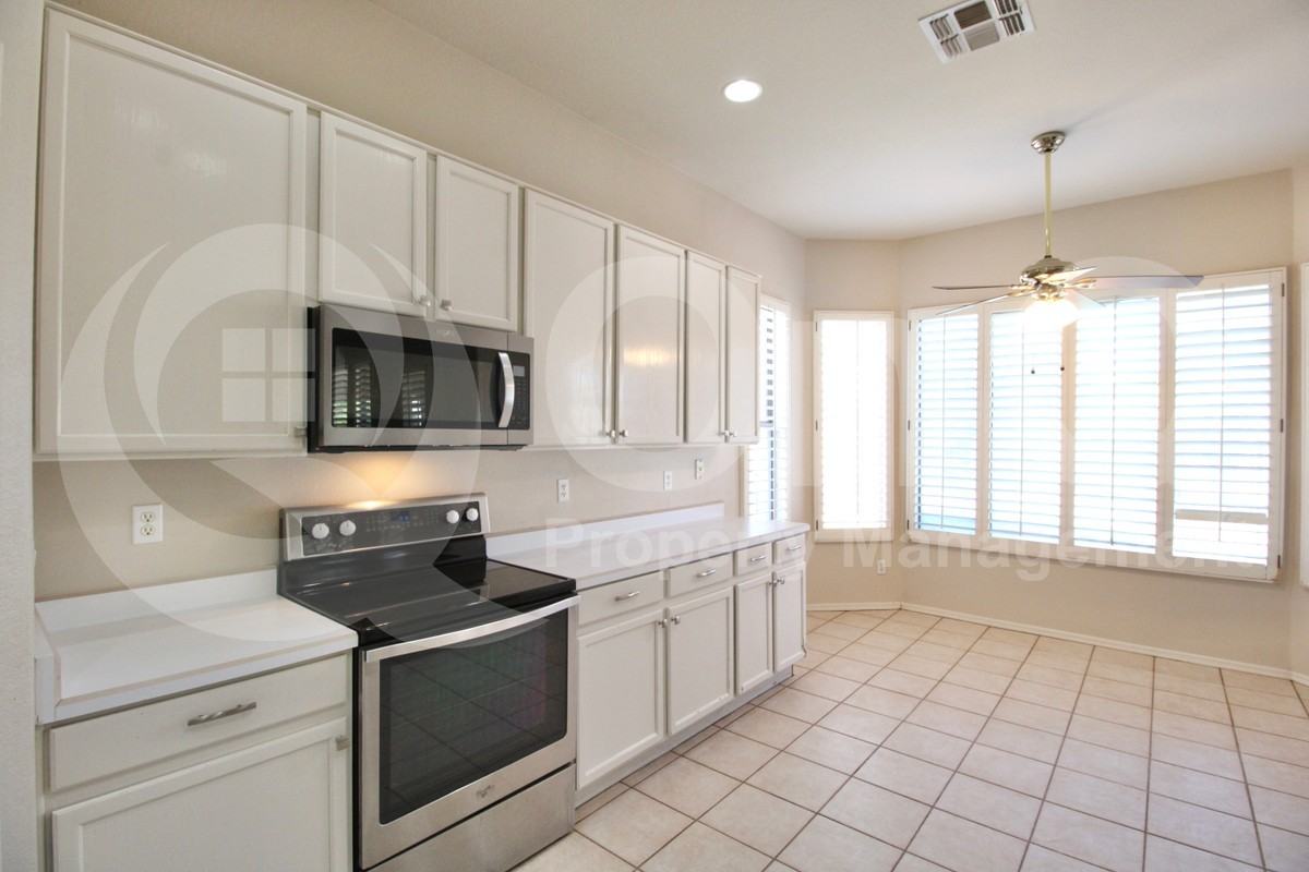 1445 S Park Grove Cir - Photo 5 of 33