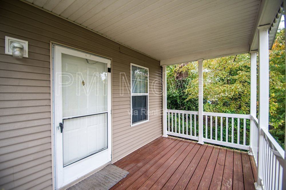 11845 Center St - Photo 2 of 25