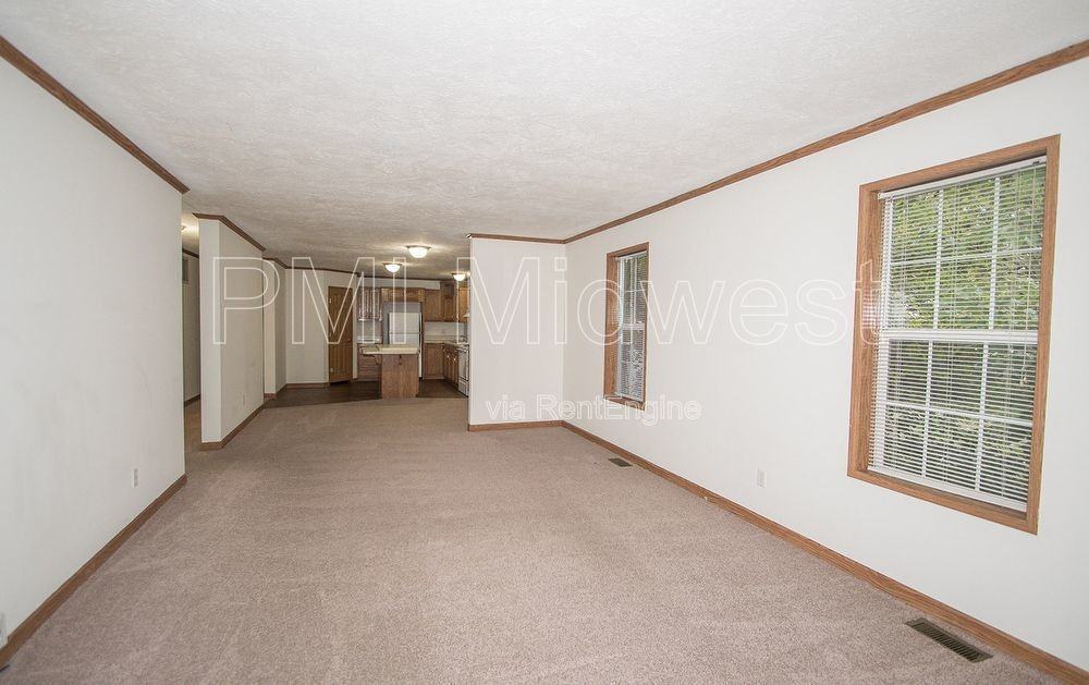 11845 Center St - Photo 6 of 25