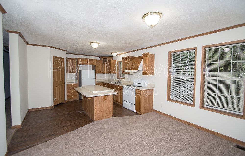 11845 Center St - Photo 7 of 25