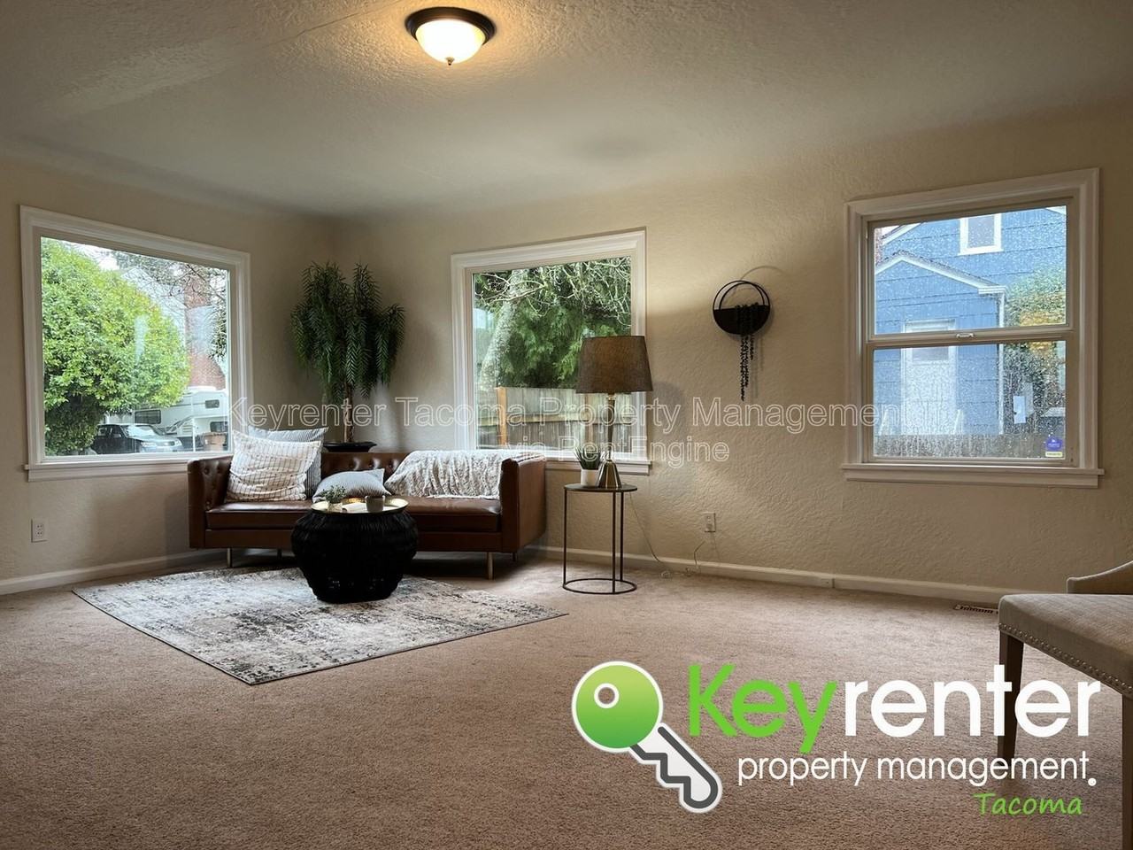 4816 E G St - Photo 5 of 39