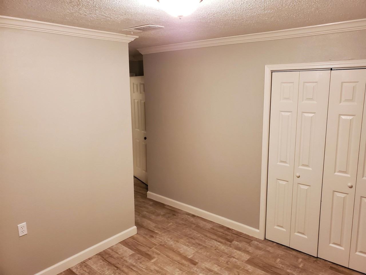 13291 Interstate - Photo 3 of 25