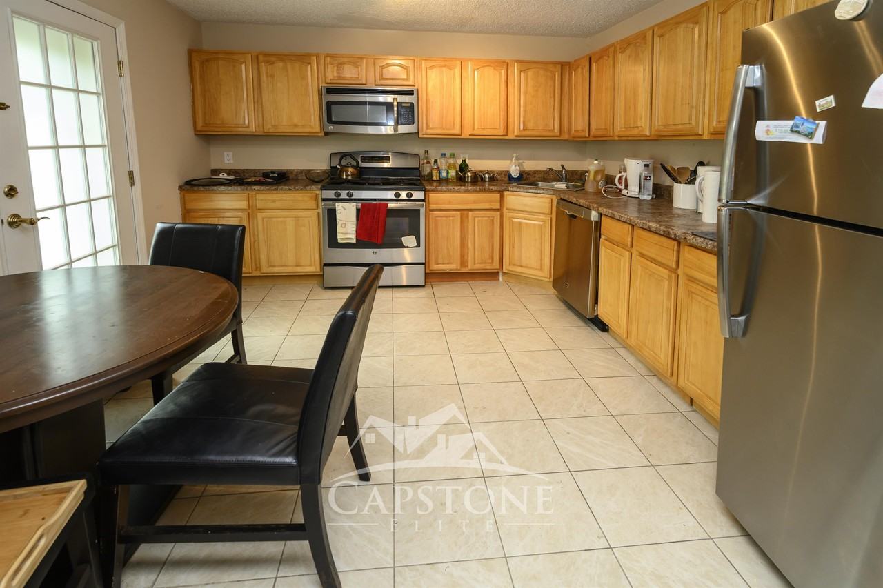 63 Howard St - Photo 2 of 13