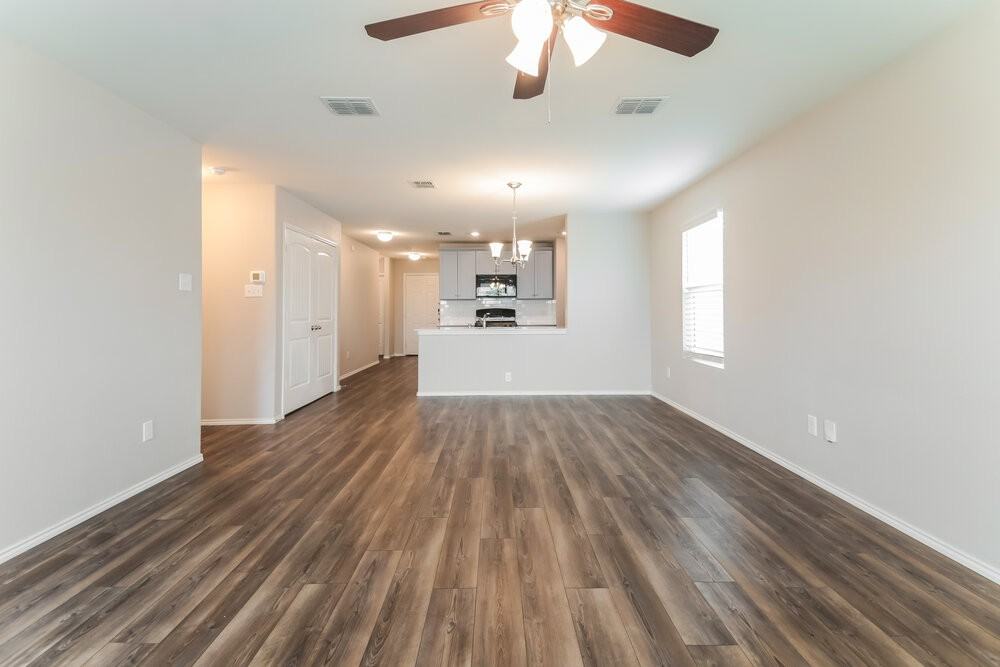 5537 Berea St - Photo 4 of 16