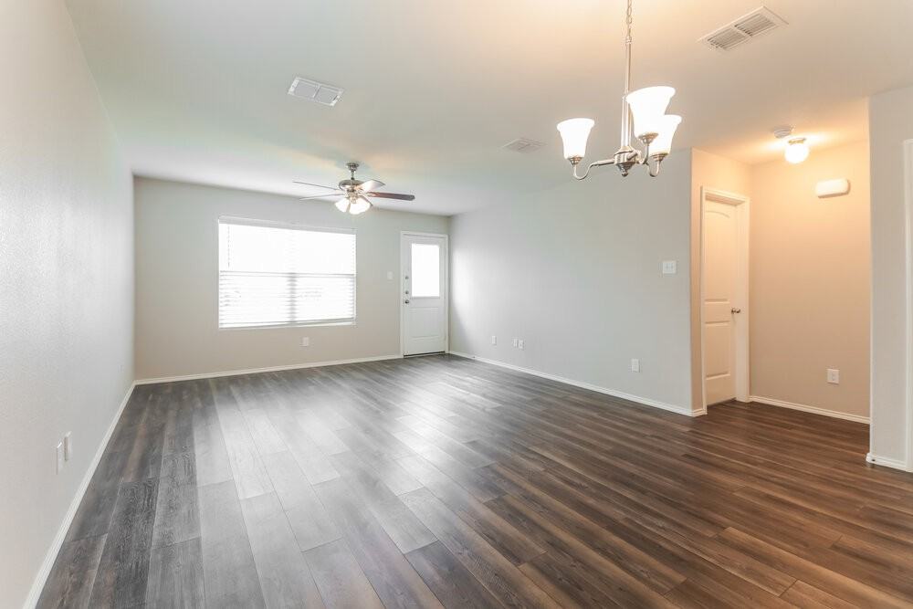 5537 Berea St - Photo 7 of 16