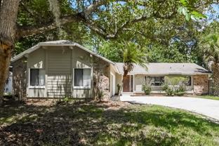 241 Holiday Ln - Photo 1 of 1