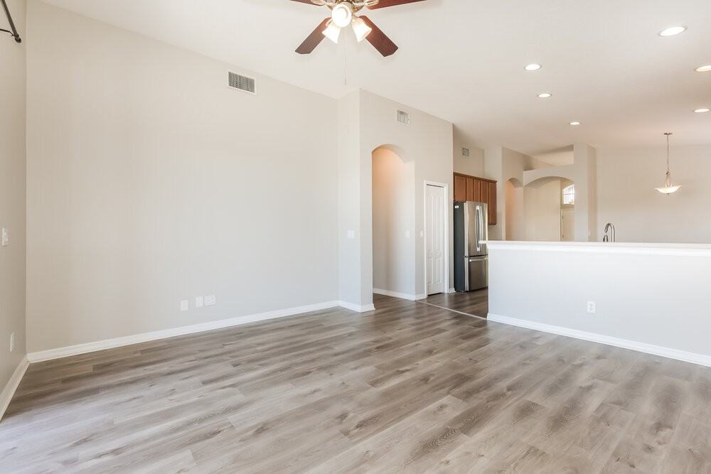 5234 Clover Mist Dr - Photo 4 of 16
